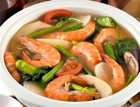  Sinigang na Hipon: Een Zure, Pittige Kruidensoep die Je Gezin Zal Verloven!